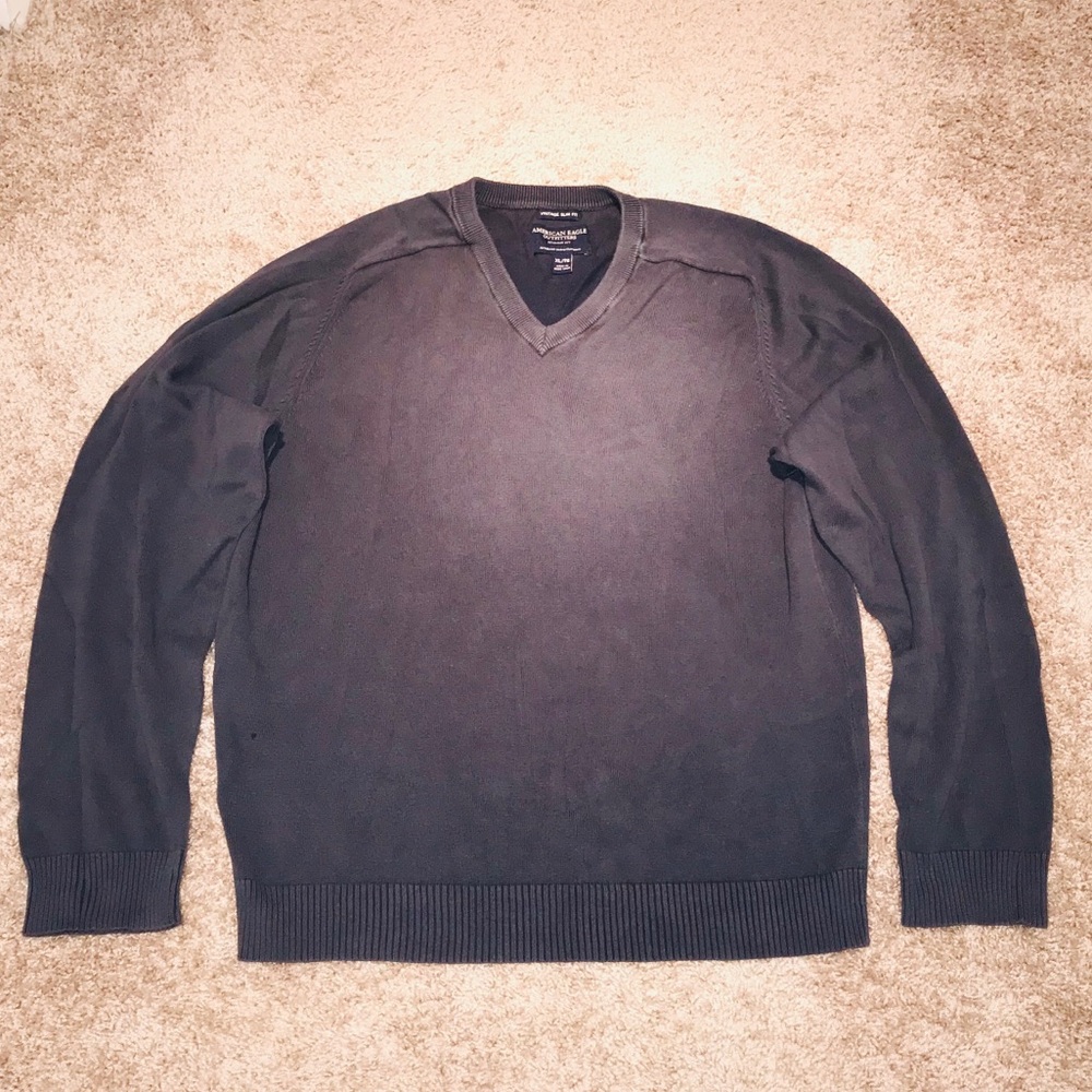 AMERICAN EAGLE SWEATER